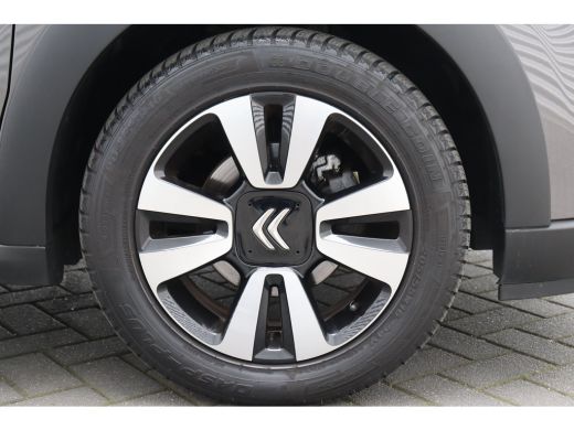 Citroën C3 Citroen 1.2 PURETECH 83PK 5-DRS SHINE / NAVI / CLIMA / LED / PDC / 16" LMV / WINTERPAKKET / BLUET... ActivLease financial lease