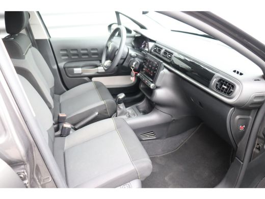 Citroën C3 Citroen 1.2 PURETECH 83PK 5-DRS SHINE / NAVI / CLIMA / LED / PDC / 16" LMV / WINTERPAKKET / BLUET... ActivLease financial lease