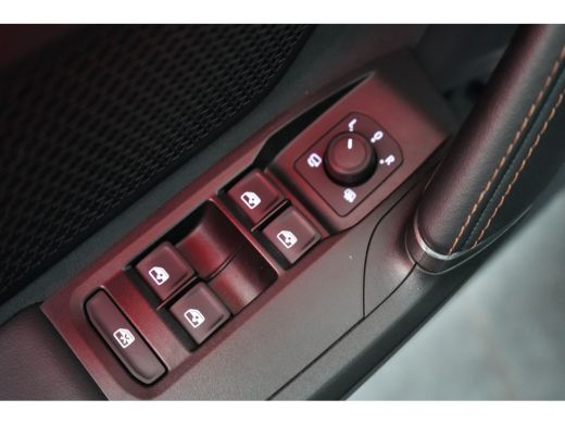 CUPRA Leon Sportstourer 1.5 272PK VZ e-Hybrid DSG-6 Performance | TREKHAAK | NAVIGATIE | MATRIX LED | SENNHEISER SOUND | ... ActivLease financial lease