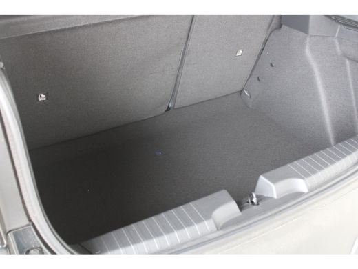 Fiat Grande Panda La Prima | 10,25" touchscreen radio met Bluetooth, DAB & USB &eacute;n Navigatie | 10" digitaal instrume... ActivLease financial lease