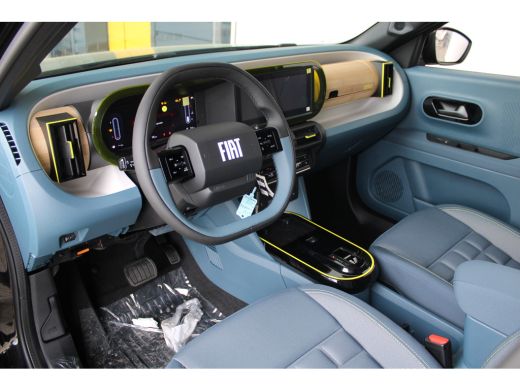 Fiat Grande Panda La Prima | 10,25" touchscreen radio met Bluetooth, DAB & USB &eacute;n Navigatie | 10" digitaal instrume... ActivLease financial lease