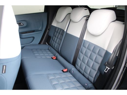 Fiat Grande Panda La Prima | 8 Jaar garantie | Navigatie | Achteruitrijcamera | Stoel- & stuurverwarming | Cruise c... ActivLease financial lease