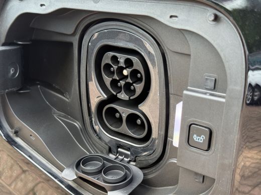 Ford E-Transit Courier Limited 44 kWh 136pk | 750 kg trekgewicht | 44 kWh | Winter- & Driver Ass. Pack | Trekhaak | Dire... ActivLease financial lease