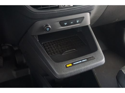 Ford E-Transit Courier Limited 44 kWh | Achteruitrijcamera | Apple Carplay/Android Auto|telefoonintegratie premium | Cru... ActivLease financial lease