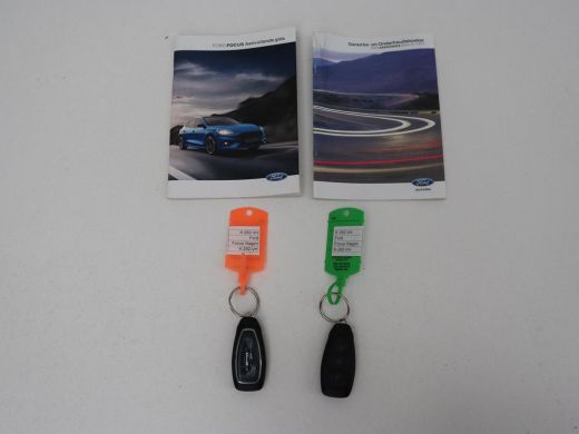 Ford Focus 1.0 EcoBoost Hybrid ST Line X | Head-Up | Stoelverwarming | Adaptive cruise | Camera | Carplay | ... ActivLease financial lease