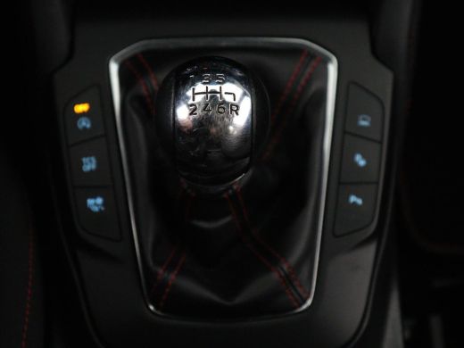 Ford Focus 1.0 EcoBoost Hybrid ST Line X | Head-Up | Stoelverwarming | Adaptive cruise | Camera | Carplay | ... ActivLease financial lease