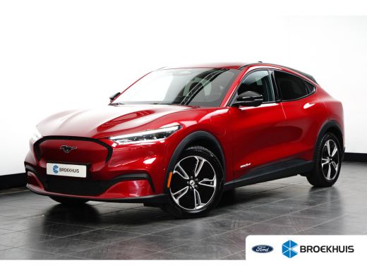 Ford Mustang Mach-E Mach-E RWD 75 kWh | Camera | Adapt. Cruise | Standkachel | Stoel en Stuurverwarming | Apple/Andro...