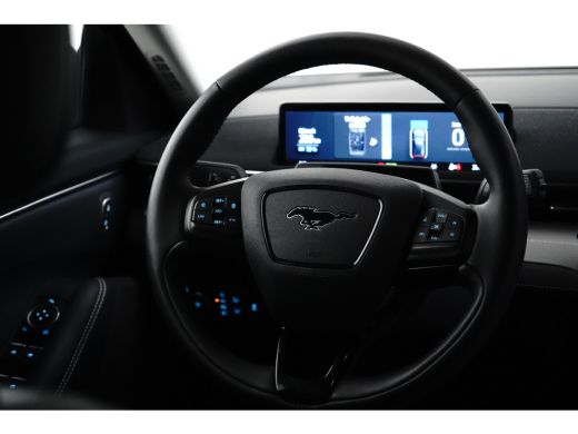 Ford Mustang Mach-E Mach-E RWD 75 kWh | Camera | Adapt. Cruise | Standkachel | Stoel en Stuurverwarming | Apple/Andro... ActivLease financial lease