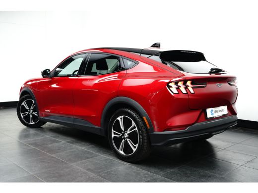 Ford Mustang Mach-E Mach-E RWD 75 kWh | Camera | Adapt. Cruise | Standkachel | Stoel en Stuurverwarming | Apple/Andro... ActivLease financial lease