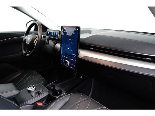Ford Mustang Mach-E Mach-E RWD 75 kWh | Camera | Adapt. Cruise | Standkachel | Stoel en Stuurverwarming | Apple/Andro... ActivLease financial lease