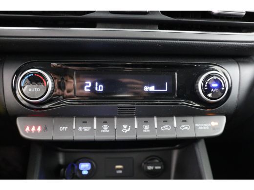 Hyundai Kona 1.6 GDI HEV Comfort Smart | Dealer Onderhouden | Adaptive Cruise | Camera | Climate Control | App... ActivLease financial lease