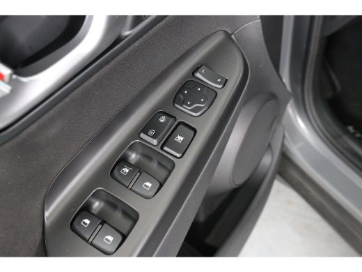 Hyundai Kona 1.6 GDI HEV Comfort Smart | Dealer Onderhouden | Adaptive Cruise | Camera | Climate Control | App... ActivLease financial lease