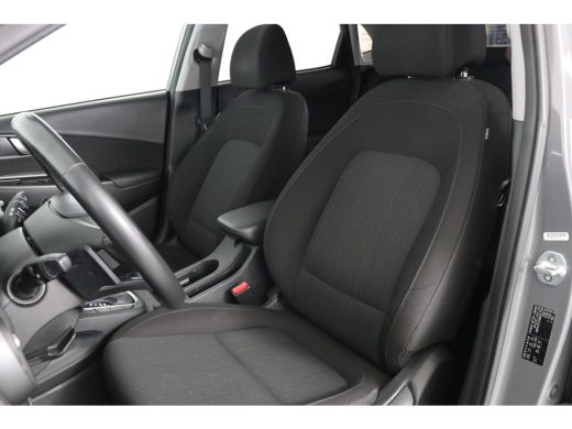 Hyundai Kona 1.6 GDI HEV Comfort Smart | Dealer Onderhouden | Adaptive Cruise | Camera | Climate Control | App... ActivLease financial lease