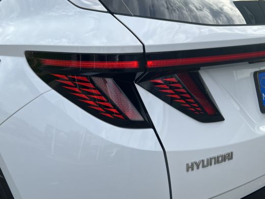Hyundai Tucson 1.6 T-GDI 265pk PHEV Comfort Smart 4WD | Climate | Camera | Carplay | Keyless | Navigatie | Full ... ActivLease financial lease