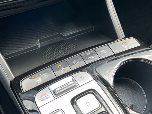 Hyundai Tucson 1.6 T-GDI 265pk PHEV Comfort Smart 4WD | Climate | Camera | Carplay | Keyless | Navigatie | Full ... ActivLease financial lease