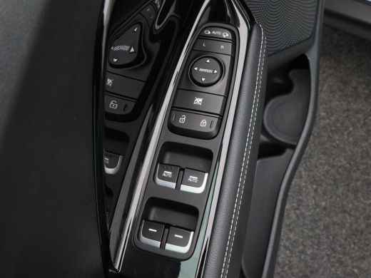 Kia e-Niro DynamicPlusLine 64 kWh 204 Pk | Camera | Open dak | Adaptive Cruise | Stoelverwarming | Carplay |... ActivLease financial lease