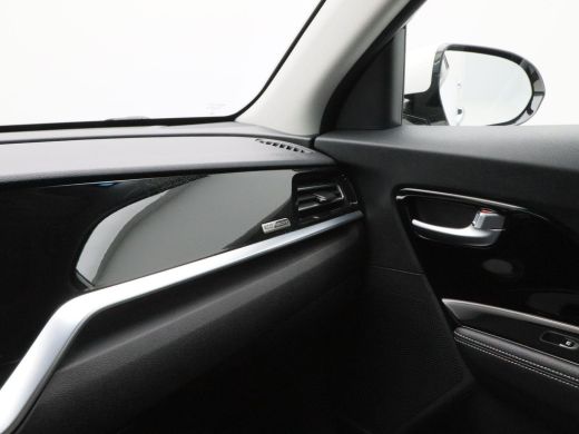 Kia e-Niro DynamicPlusLine 64 kWh 204 Pk | Camera | Open dak | Adaptive Cruise | Stoelverwarming | Carplay |... ActivLease financial lease