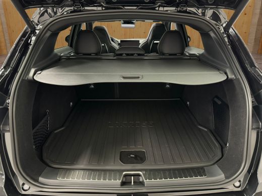 Lynk & Co 01 More | Panoramadak | 360 camera | Stoel + Stuurverwarming |Adaptieve cruise control | BLIS | ActivLease financial lease