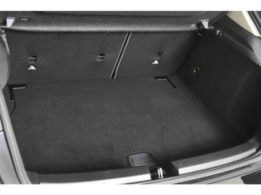 Mercedes-Benz A-Klasse 180 *1ste Eigenaar*Widescreen*Stoelverwarming*Navigatie* ActivLease financial lease