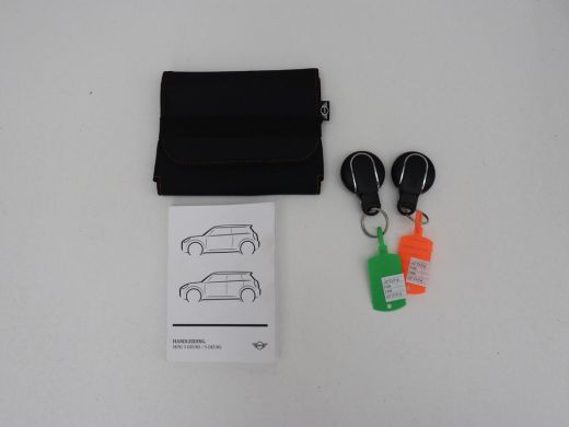 Mini One 1.5 Business Edition | Leder | Harman/Kardon | Matrix LED | Stoelverwarming | Camera | Carplay | ... ActivLease financial lease