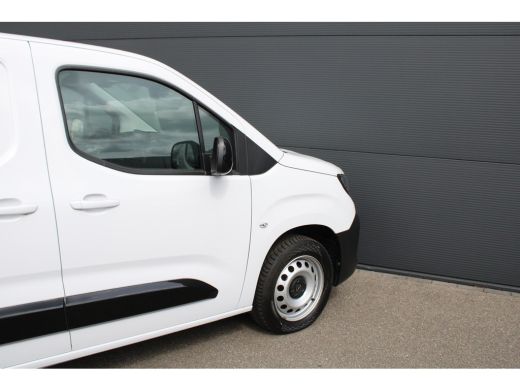 Opel Combo 1.5 BlueHDi 100 S&S L1 | Navigatie | 3-Zits | Airconditioning | Apple carplay | Keyless start | M... ActivLease financial lease