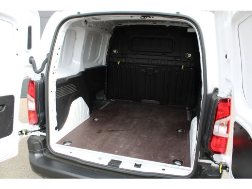 Opel Combo 1.5 BlueHDi 100 S&S L1 | Navigatie | 3-Zits | Airconditioning | Apple carplay | Keyless start | M... ActivLease financial lease