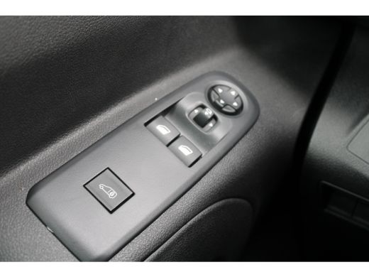 Opel Combo 1.5 BlueHDi 100 S&S L1 | Navigatie | 3-Zits | Airconditioning | Apple carplay | Keyless start | M... ActivLease financial lease