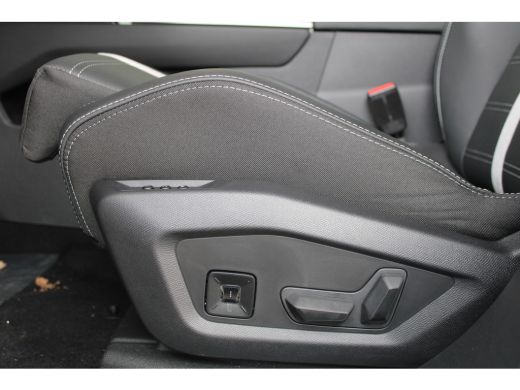 Opel Grandland GS | Afneembare trekhaak | Panoramadak | Focal audio | 20` lichtmetalen velgen | Matrix | Voorraa... ActivLease financial lease