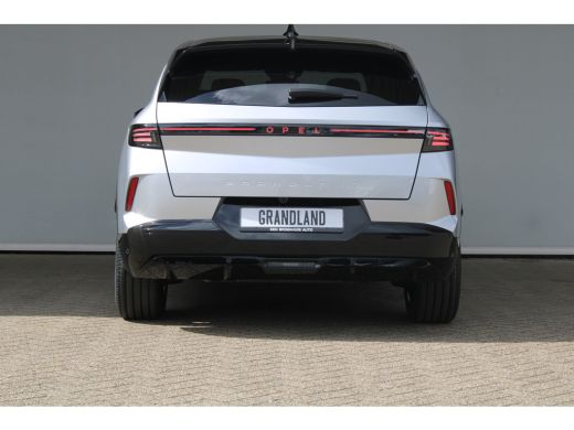 Opel Grandland GS | Afneembare trekhaak | Panoramadak | Focal audio | 20` lichtmetalen velgen | Matrix | Voorraa... ActivLease financial lease