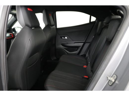 Opel Mokka-e Level 4 50 kWh | Dealer Onderhouden! | 100% SOH | 3-Fase | Camera | Navi | Clima | Cruise Control... ActivLease financial lease