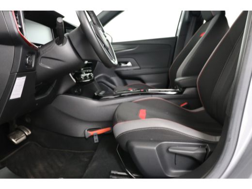 Opel Mokka-e Level 4 50 kWh | Dealer Onderhouden! | 100% SOH | 3-Fase | Camera | Navi | Clima | Cruise Control... ActivLease financial lease