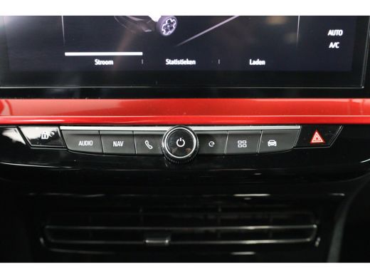 Opel Mokka-e Level 4 50 kWh | Dealer Onderhouden! | 100% SOH | 3-Fase | Camera | Navi | Clima | Cruise Control... ActivLease financial lease