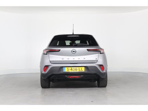 Opel Mokka-e Level 4 50 kWh | Dealer Onderhouden! | 100% SOH | 3-Fase | Camera | Navi | Clima | Cruise Control... ActivLease financial lease