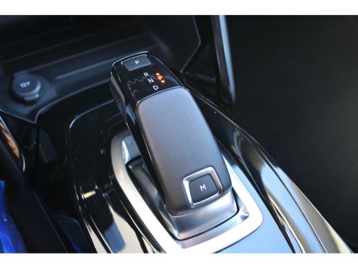 Peugeot 2008 1.2 PureTech Allure | Automaat | Navi by app | Apple carplay | Camera | All season | 65.000km | ActivLease financial lease