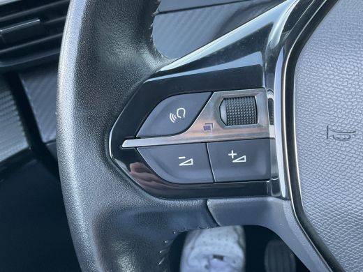 Peugeot 208 1.2 PureTech Active Carplay Cruise Clima DAB NL-Auto! ActivLease financial lease