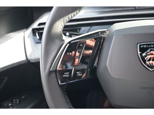Peugeot 3008 1.2 Hybrid 145 Allure | Navigatie Pro | Achteruitrijcamera | Climate Control | Half-Leder | Cruis... ActivLease financial lease