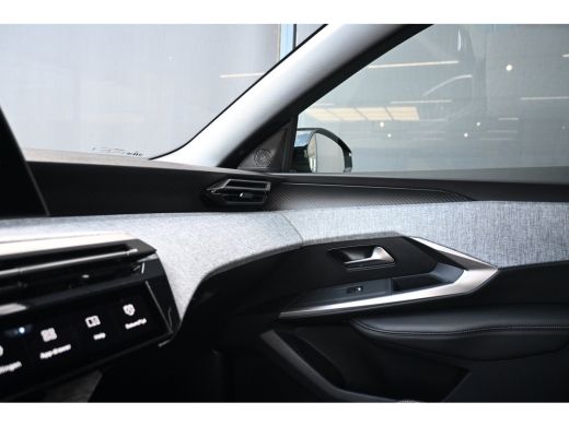 Peugeot 3008 1.2 Hybrid 145 Allure | Navigatie Pro | Achteruitrijcamera | Climate Control | Half-Leder | Cruis... ActivLease financial lease