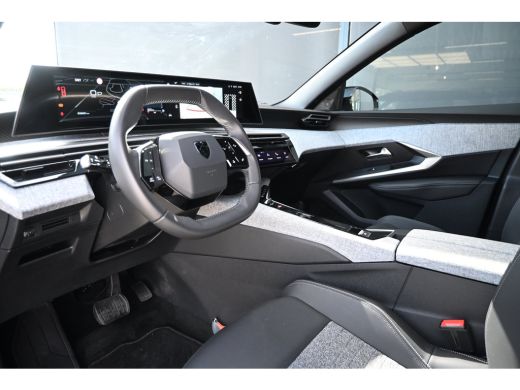 Peugeot 3008 1.2 Hybrid 145 Allure | Navigatie Pro | Achteruitrijcamera | Climate Control | Half-Leder | Cruis... ActivLease financial lease