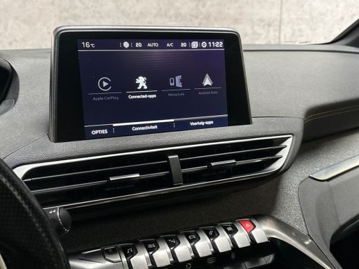 Peugeot 3008 1.2 PureTech GT-Line Automaat (PANORAMADAK, APPLE CARPLAY, 360 CAMERA, LEDER, KEYLESS, SPORTSTOEL... ActivLease financial lease
