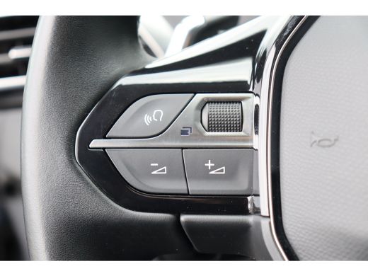 Peugeot 3008 1.6 HYBRID 225PK ALLURE PACK AUTOMAAT / NAVI / LEDER / CLIMA / LED / PDC / 18" LMV / CAMERA / KEY... ActivLease financial lease