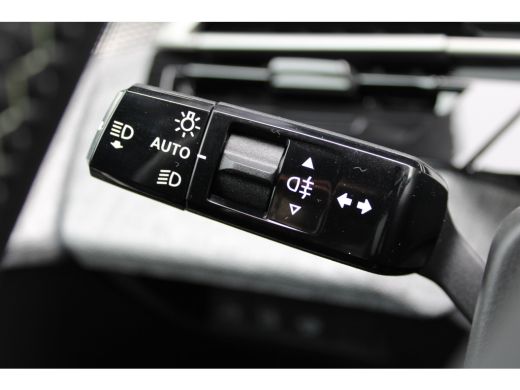Peugeot 3008 1.6 plug-in Hybrid 195 GT | Achterbank in delen neerklapbaar | Achteruitrij assistent | Achteruit... ActivLease financial lease