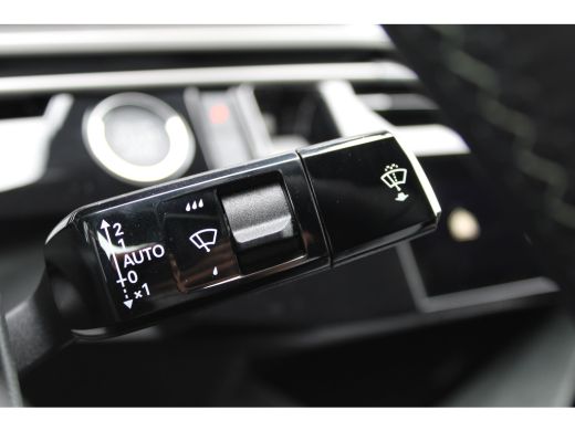 Peugeot 3008 1.6 plug-in Hybrid 195 GT | Achterbank in delen neerklapbaar | Achteruitrij assistent | Achteruit... ActivLease financial lease