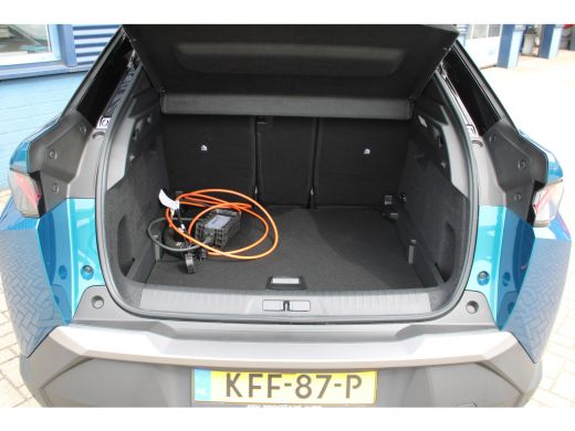 Peugeot 3008 1.6 plug-in Hybrid 195 GT | Achterbank in delen neerklapbaar | Achteruitrij assistent | Achteruit... ActivLease financial lease