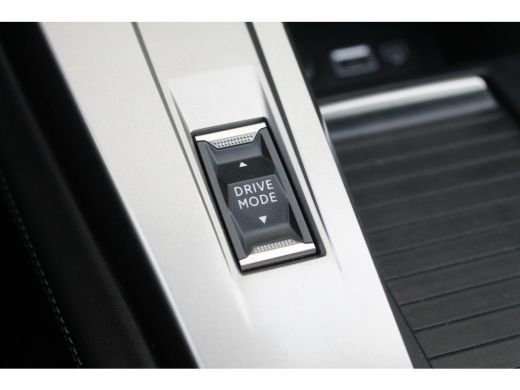 Peugeot 308 SW 1.2 Hybrid 136 e-DCS6 GT | Afn. Trekhaak | Navi | Camera | Voorruitverwarming | Carplay | Adap... ActivLease financial lease