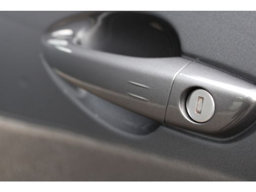 Peugeot 5008 1.2 PureTech GT-Line Avantage | Automaat | Navigatie | Camera | Lederen bekleding | Massage | Sto... ActivLease financial lease