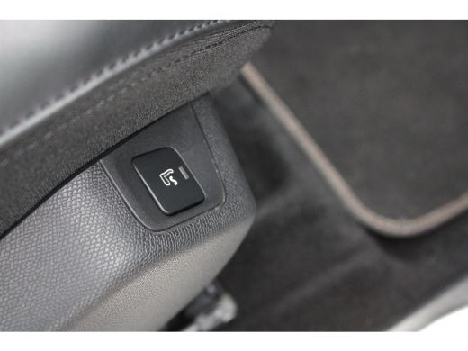 Peugeot 5008 1.2 PureTech GT-Line Avantage | Automaat | Navigatie | Camera | Lederen bekleding | Massage | Sto... ActivLease financial lease