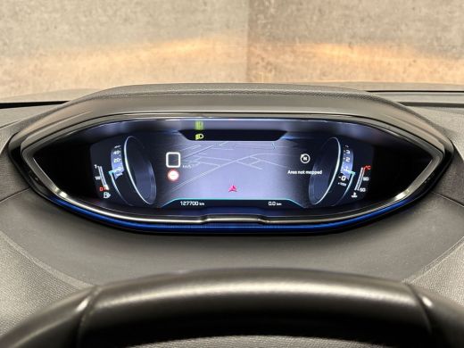 Peugeot 5008 1.2 PureTech Sport 7 Persoons (APPLE CARPLAY, GROOT NAVI, PARKEERSENSOREN, SPORTSTOELEN, GETINT G... ActivLease financial lease