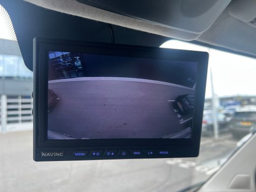 Peugeot Boxer 435 2.2 BlueHDi 165 L3 Pro Zwaar | Hydraulische Laadklep | Spiegelbak | Camera | Airco | Bijrijde... ActivLease financial lease