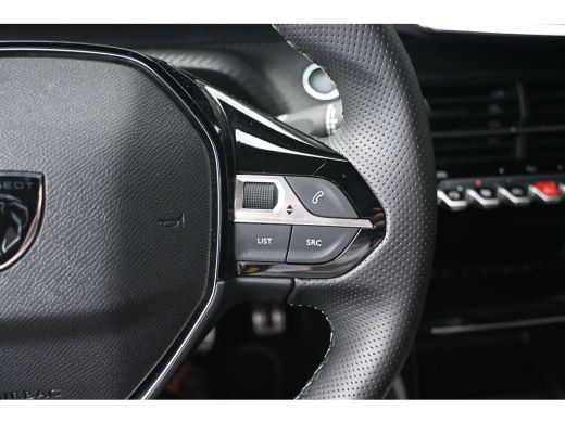 Peugeot e-2008 EV GT 54 kWh 98,1%SOH! | Warmtepomp | Drive Assist Pack | Allseason | Navigatie | Achteruitrijcam... ActivLease financial lease