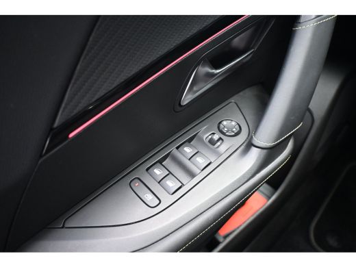 Peugeot e-2008 EV GT 54 kWh 98,1%SOH! | Warmtepomp | Drive Assist Pack | Allseason | Navigatie | Achteruitrijcam... ActivLease financial lease